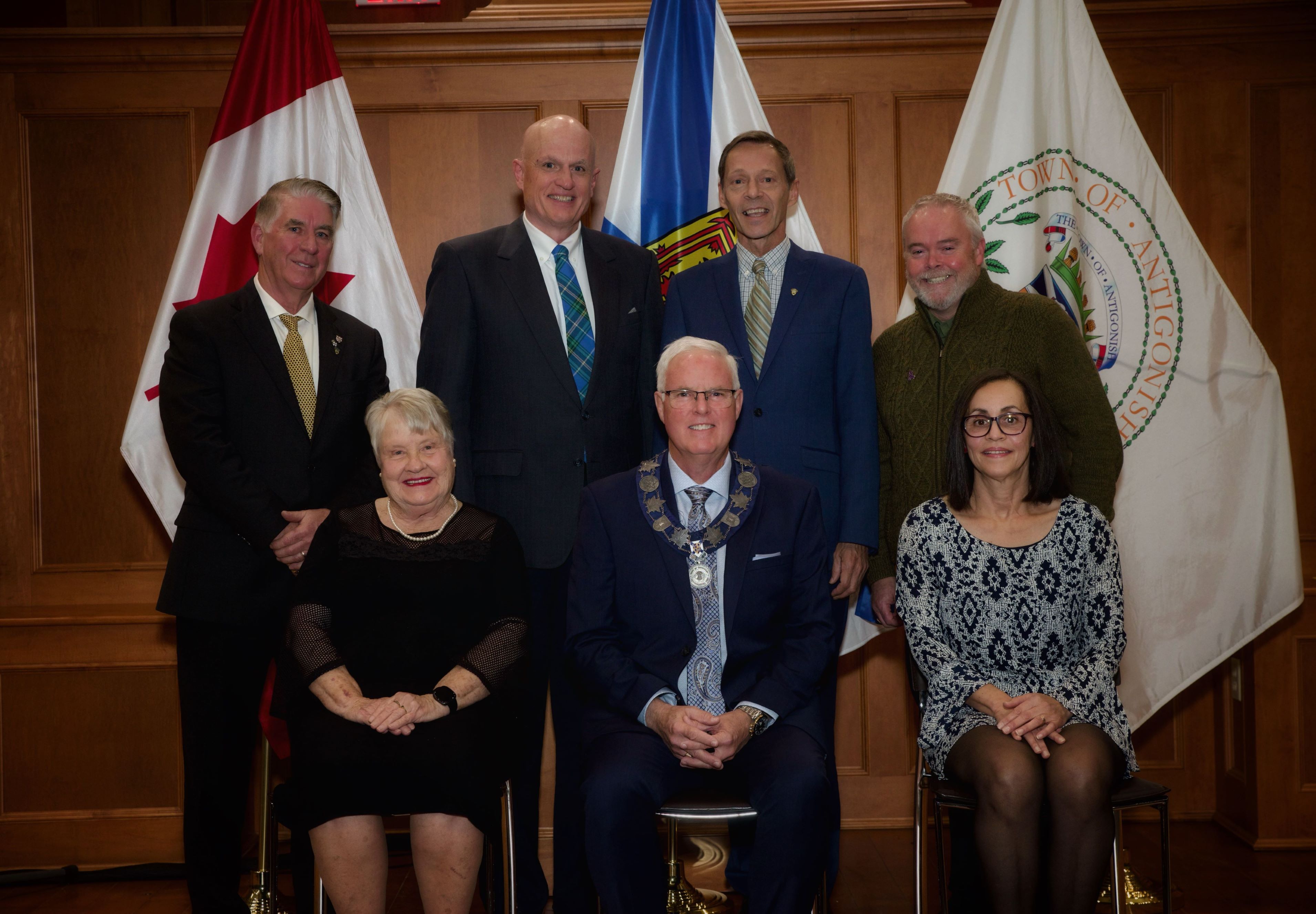 Town Council, Town of Antigonish 2024 Town Council, Town of Antigonish 2024 (Back Row) Jack Sullivan, Leon MacLellan, Andrew Murray, Pat McKenna, (Front Row) Diane Roberts, Sean Cameron, Juanita Pelly